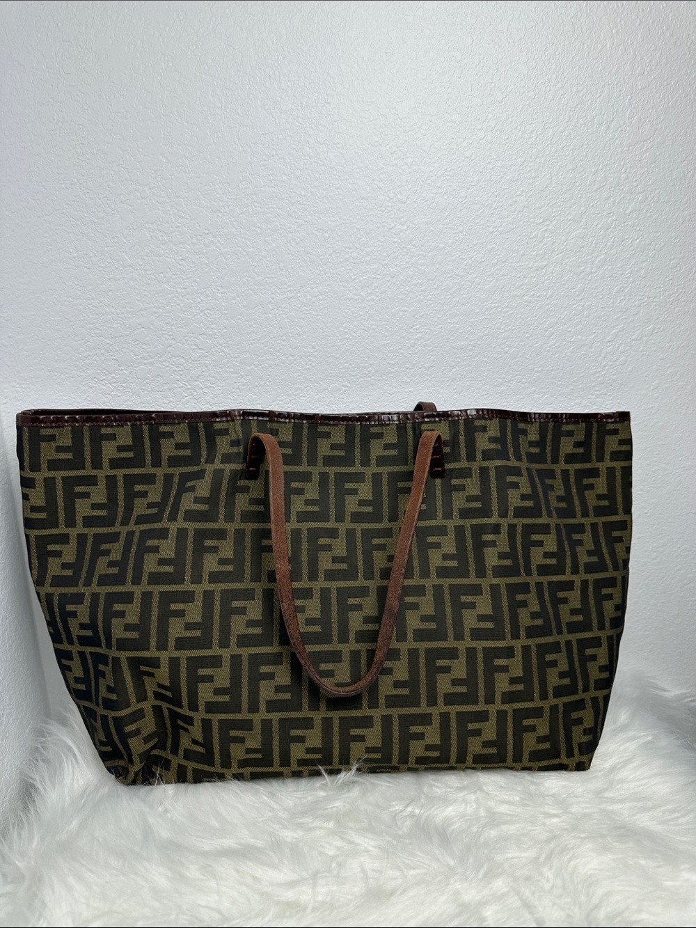 💯Authentic Vintage Fendi Zucca Tote Bag🍀 - Picture 13 of 14